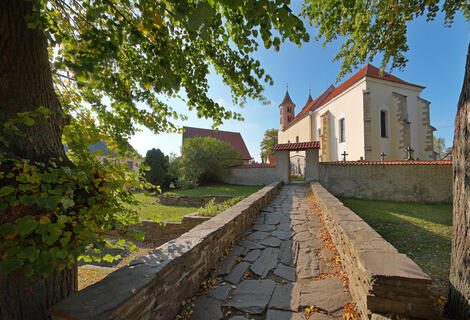 Kraj blanických rytířů - kostel sv. Bartoloměje Kondrac