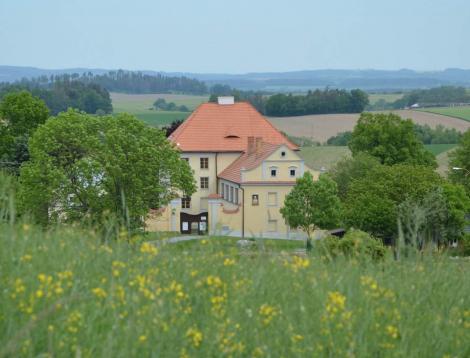 Blaník Zámek a park Růžkovy Lhotice