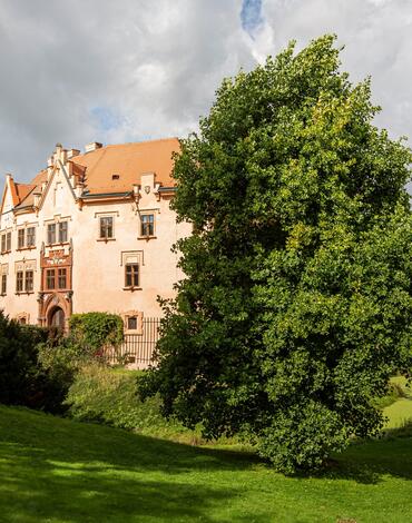 Blaník Zámek a park Vrchotovy Janovice